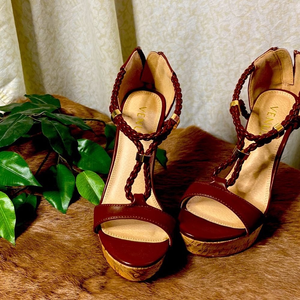 Platform wedge sandal